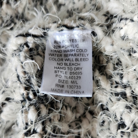 Umgee Popcorn Marbled blanket sweater cardigan Size Medium/Large - Picture 10 of 10